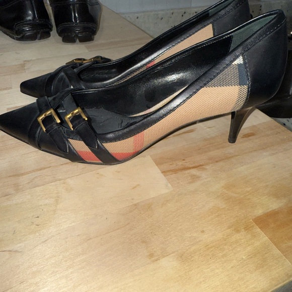 Burberry Plaid Black and Tan Heels - Picture 1 of 3